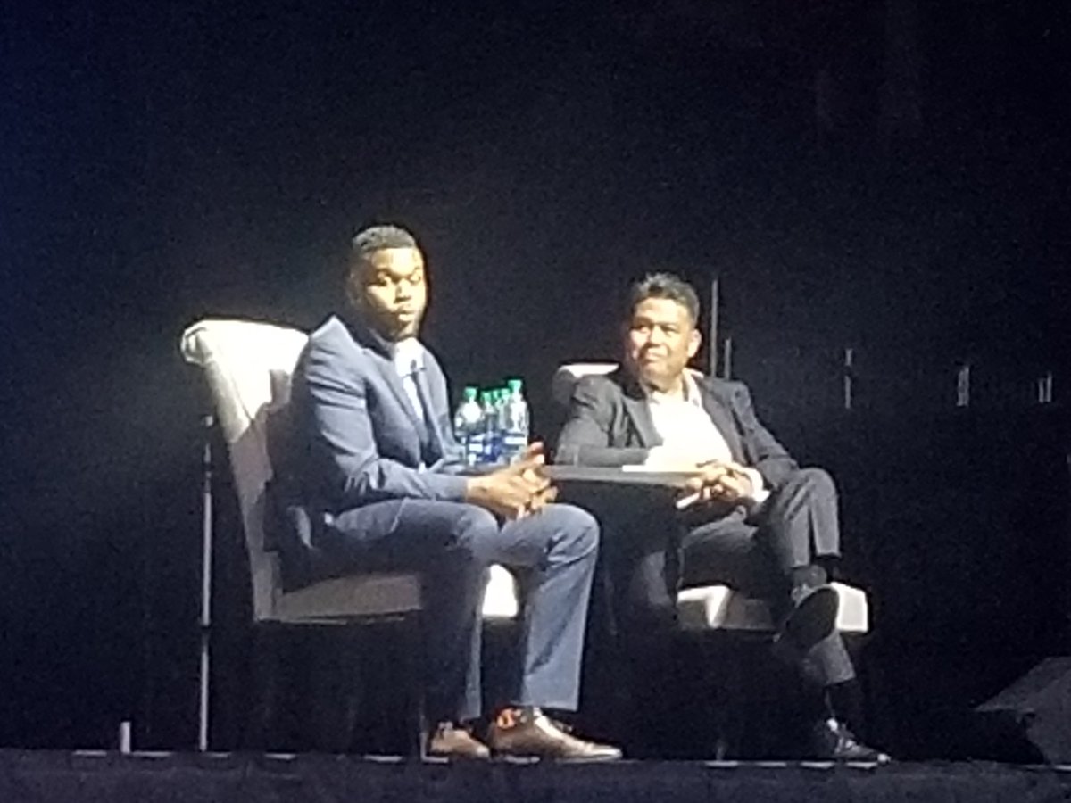 Mayor <a href="/MichaelDTubbs/">Michael Tubbs</a> did fireside with <a href="/CAHispanic/">California Hispanic Chambers of Commerce</a> President Julian <a href="/canetej/">Julian Canete</a>. Talent &amp; intellect is universal but opportunity &amp;  resources are not. In #Stockton we  look to unlock opportunity, build bridges &amp; invest in people #chcc40