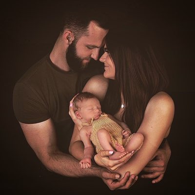 CarlaHarding10's tweet photo. #NewProfilePic https://t.co/foOcXI1jMX