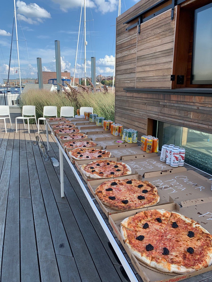 Const_Wharf's tweet photo. It’s underway so don’t miss out! @eastbostonoysters #caviar #pizza #beer @djryanbrown #tenantevent https://t.co/wfWP7xrQrY
