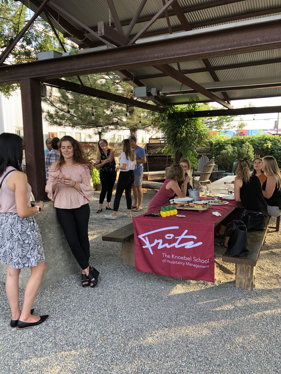 FritzKnoebel's tweet photo. Today’s #ThankfulThursday goes out to all the Fritz Young Alumni, Faculty &amp; Staff who attended our Young Alum Happy Hour last Monday! Huge thanks to Ironton Distillery &amp; Mountain Crust for hosting. Be on the look out, we are doing this again soon! #FritzKnoebel #Alumni #DUSummer https://t.co/cmupx2K3j9