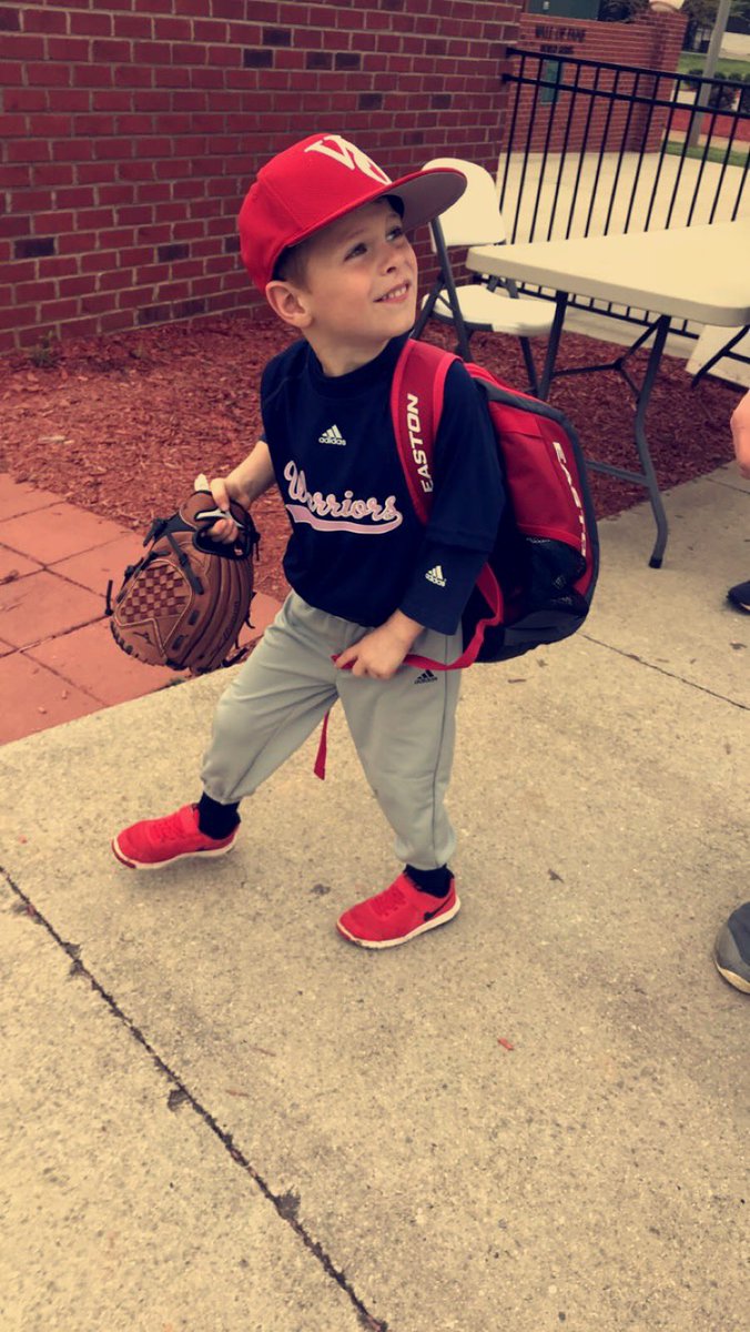 benbrock_9's tweet photo. Happy birthday to this future stud! Lots of love for Hank and the family!! @ngroomes https://t.co/zkcLotlXBL