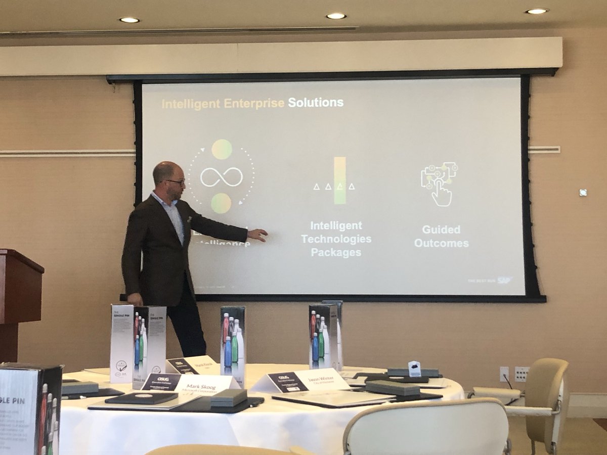 shammyssohal's tweet photo. Intelligence simply defined by @SAP’s very own senior leader & evangelist, @DHJudge, on #IntelligentTechnologyPackages & #GuidedOutcomes right here at the @ASUG_Ontario event in Toronto today. #intelligentrpa #IRPA #ITP #IES #ASUG @SAPPartnerEdge @SAPNews #SAPNorthAmerica https://t.co/adTw9MVss5