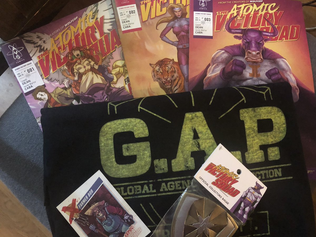 cwardenphoto's tweet photo. Some more wonderful goodness from @AVS_comic! Can’t wait to dig into the two new issues! Thanks guys! #atomicvictorysquad #invincibull https://t.co/qz0mOxl9E5
