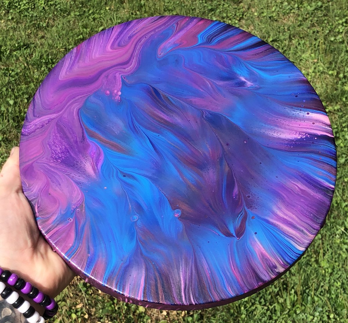 r0ckar0lla's tweet photo. Daydream 
10 inch circle canvas
$35 shipped https://t.co/Zcv7uKw1N9