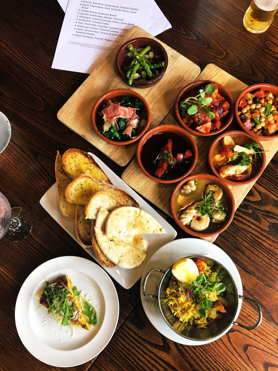 FlirtsForFood's tweet photo. Lovely #tapas style menu this evening at @TheLambleyNotts #spanish #nottsfood https://t.co/ZFLAHeGX8a