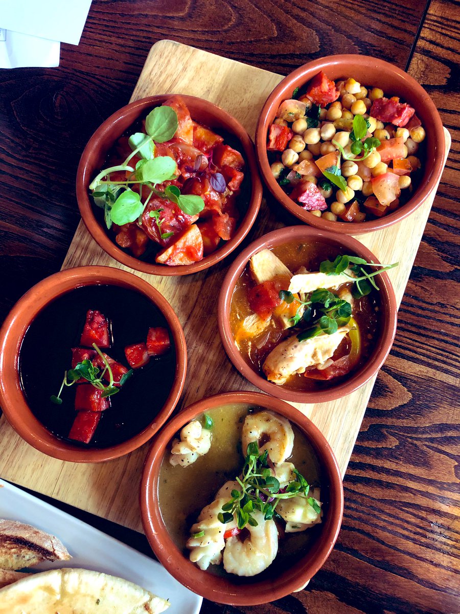 FlirtsForFood's tweet photo. Lovely #tapas style menu this evening at @TheLambleyNotts #spanish #nottsfood https://t.co/ZFLAHeGX8a