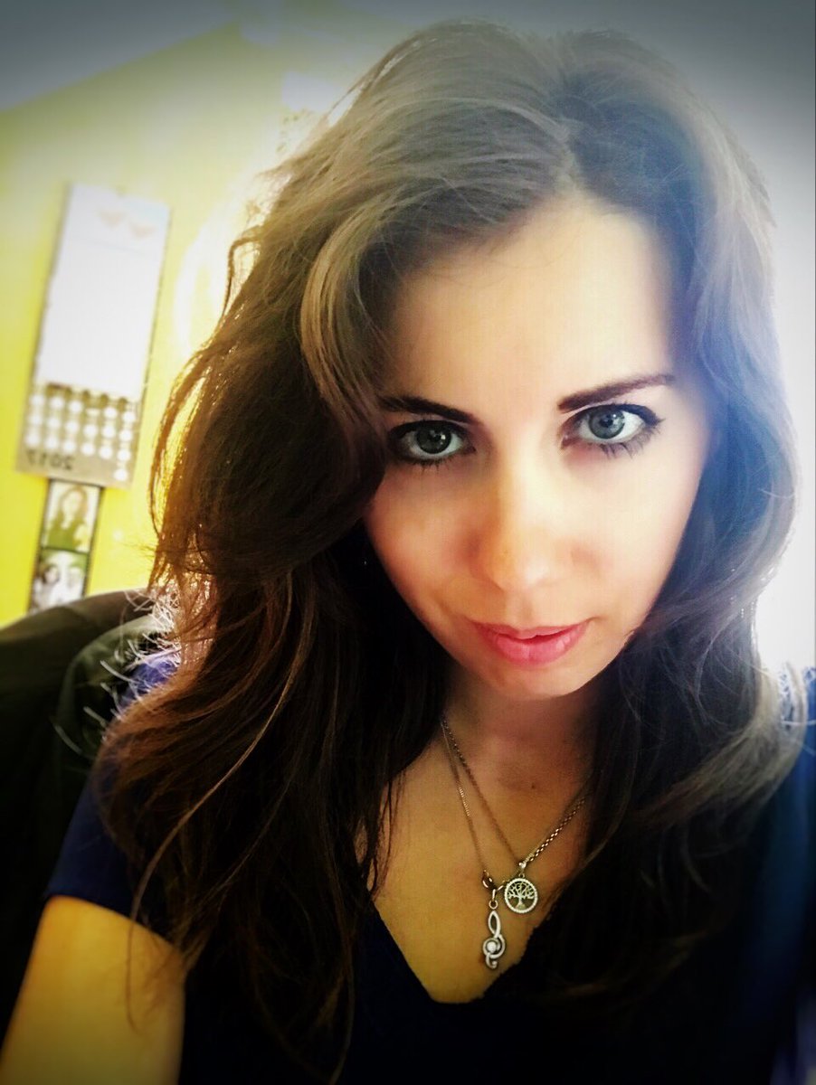 stanzitta's tweet photo. I see you coming through the door,
I swear I’ve seen you somewhere before,
And you look like my next mistake in a row 🤷♀️ #stanzita #slovakgirl #blackhair #greeneyes #singer #artist #songwriter #lyrics #musicianslifestyle #followme #likeme #followformusic #followformore #tweetme https://t.co/soJ5hrPdgE