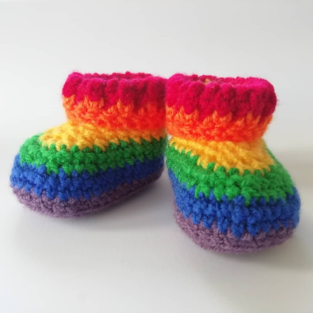 BlossomKnitsGB's tweet photo. #rainbowbabyday today โค๏ธ๐งก๐๐๐๐๐
https://t.co/KvDkHapUxx
#rainbow #rainbowbaby #rainbowblanket #rainbowshoes #crochet #ShopIndie #shopsmall #babygift #babyboots #babyshoes #etsyseller #etsyshop #etsymk #babygiftideas #nationalrainbowbabyday https://t.co/GMV8IK1CdO