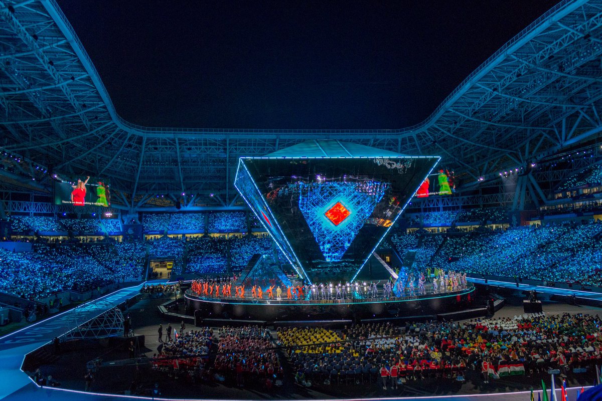 WorldSkillsNL's tweet photo. Een daverende openingsshow bij WorldSkills Kazan 2019.🔥 De 30 deelnemers en 27 coaches van #teamnl zijn er helemaal klaar voor. Morgenochtend zie je het allemaal terug in de aftermovie van de openingsceremonie. Stay tuned!😊 #worldskillskazan2019 https://t.co/IWfqS5LkJ0