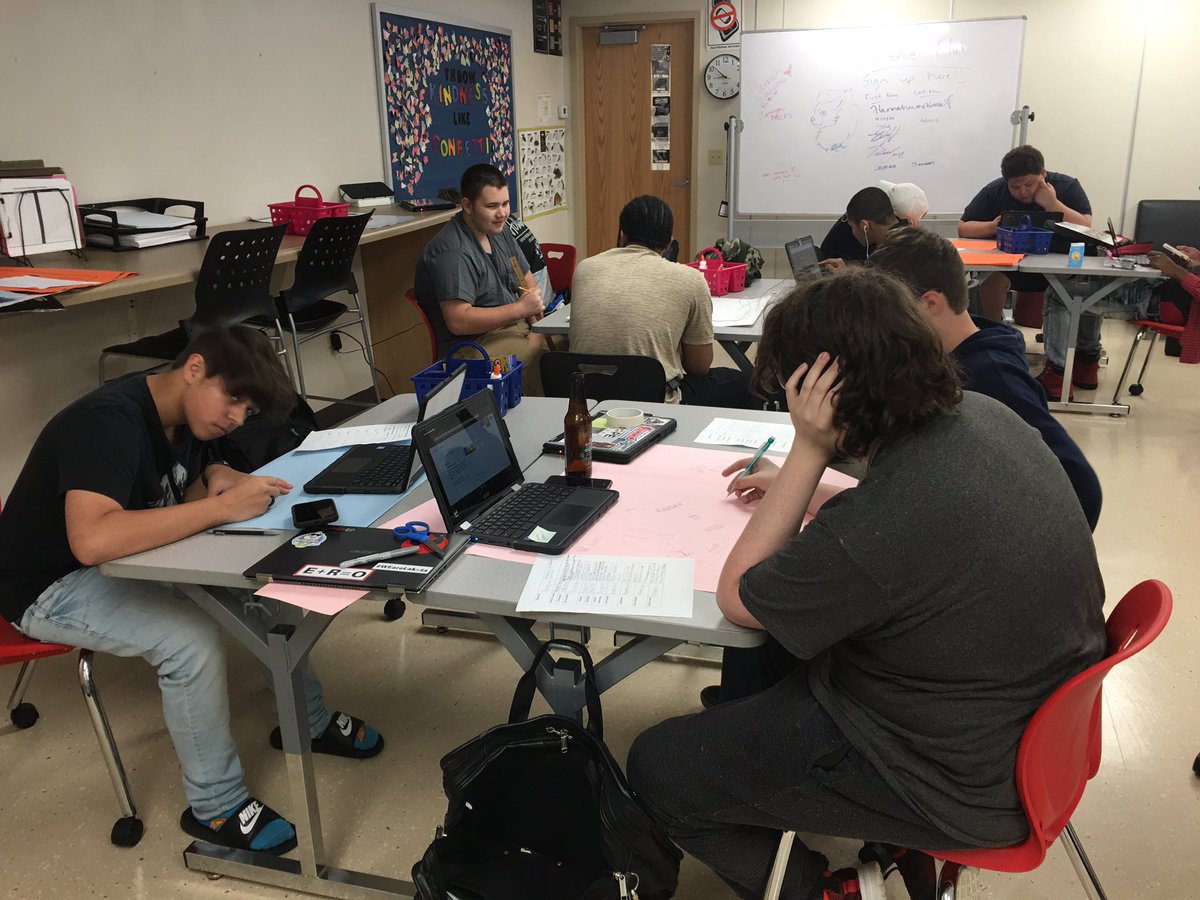 LisaKiese's tweet image. Starting Biology with a cell structure &amp;amp; function project!  @LakotaAcademy 
#whatisscience 
#WEareLakota