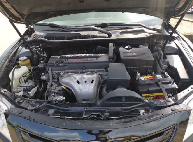 CarDealerBot's tweet photo. ** AMERICAN USED 2007 TOYOTA CAMRY LE **

Type: Toyota Camry (2007)
Location: 📌 Ikeja, Lagos
Price: ₦2,600,000 (Negotiable)
Transmission: Automatic
Condition: Tokunbo/Foreign Used
Mileage: 90,000 km
Dealer: @BuyLagos_
Link: https://t.co/gmVlsaGVCv . https://t.co/k6689kZsyr