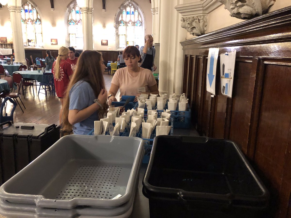 stedmundprep's tweet photo. #SummerOutreach Day 3: the group finished their work at Dawnโs Place and Worked the lunch service at @BroadstreetMin where 325 people were served. Keep up the great work guys! #UncommonLeaders #menandwomenforothers #vincentian @depaulyac https://t.co/rDwP8NsT8a