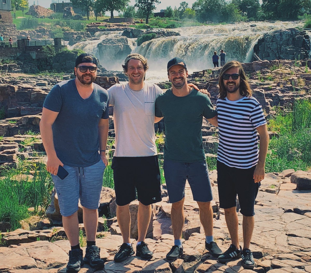 Sioux Falls was good to us. ❤️#SelfMadeTour