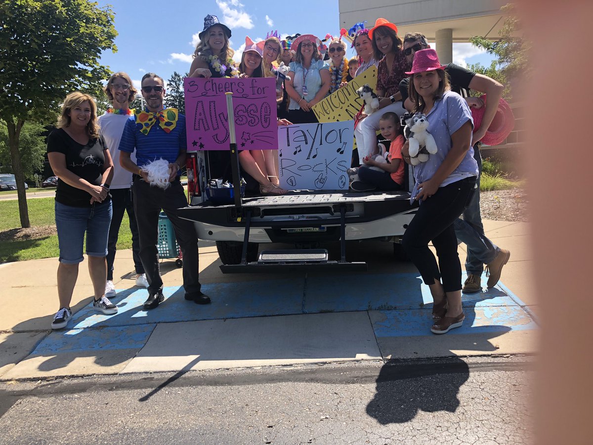 You’re looking at the school spirit winners of the <a href="/BirminghamPS/">Birmingham Schools</a> new hire district bus tour! <a href="/HarlanElem/">Harlan Elementary</a> knows how to have fun and welcome! 🏫 🐾 @AlexAgius1 <a href="/LisaSimonte/">Lisa Simonte</a> <a href="/MrsSmithABC/">Heidi Smith 🌈</a> <a href="/lmwoch/">Lindsay Woch</a> <a href="/HarlanHeroes/">HarlanHeroes</a> <a href="/scibor3/">Sara Cibor</a> <a href="/LaurieCooperBPS/">Laurie Cooper</a> #WelcometoBirmingham ✏️