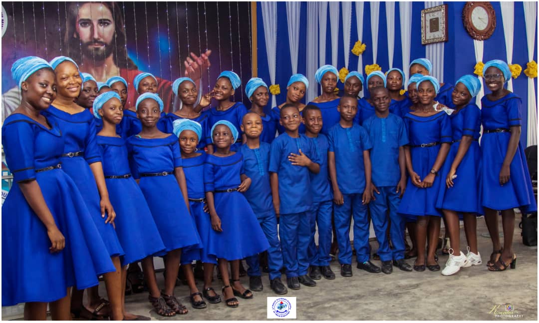 ChristWonders's tweet photo. Christ Wonders Choristers 2019. #AmazonRainforest #dmxchallange #Donkomi #GCSEResults2019 #JohnCenaChallenge #LoverTOMORROW #PrayForTheAmazon #puredrive #INDvsWI #TraderMoni #RenosNuggets #BBNaija #Bet9jaPredict #ThursdayMotivation https://t.co/CVUtraFKBo