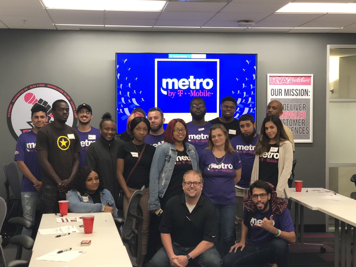 sovatraining's tweet photo. 17 new reps in RVA ready to rock 💪 @kshermbawa @jfbosworth https://t.co/YNQKZTqSJ7