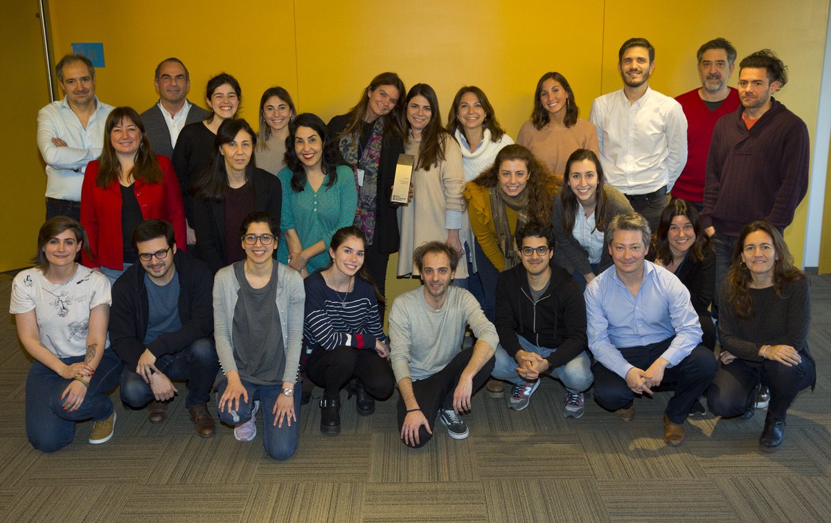 LNdata's tweet photo. Hoy festejamos el premio que ganamos en los #djawards @GENinnovate 🥰
Trabajo colaborativo y en equipo 👏🏻@LNdata @LNCreativa y @LANACION https://t.co/RHYhAfVH6q