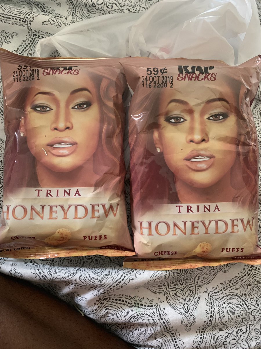 THEREALLADARIUS's tweet photo. @TRINArockstarr every time I see them. I get a few bags love you bean❤️😘 https://t.co/I5BS6utbKh