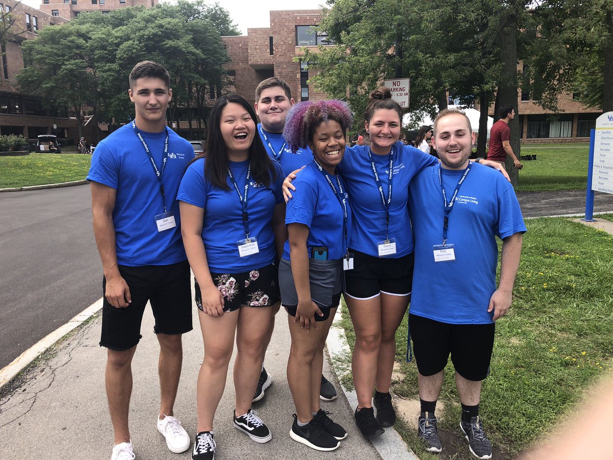 UBTrueBlue's tweet photo. We had a blast helping out today with UB Move-in Crew!!
Welcome all the new freshmen to UB and looking forward to seeing all of you at our first GBM on Wednesday 8/28 at 7PM in Norton 112!!!
#NewToUB #UBuffalo #UBhornsUP https://t.co/xyBFnNsKLA