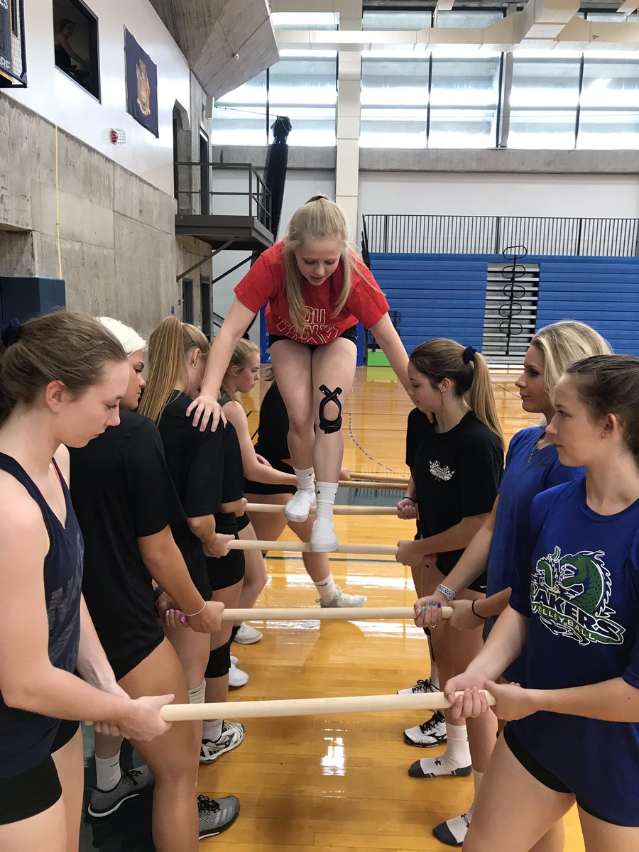 fingerlakes_vb's tweet photo. Team Building! https://t.co/NHUJQEDpZ5