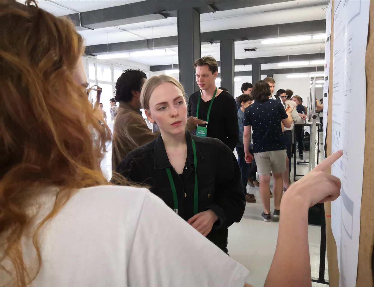 deepbayes's tweet photo. Finally, students got to present their own research as well as see some of the most recent works of lecturers. https://t.co/18gvUJNTEP