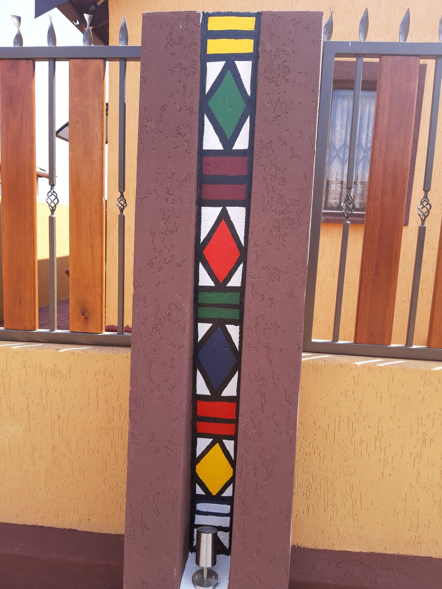 thandomahlangu_'s tweet photo. Greetings @emasisweni1 My name is Thando Mahlangu, a Ndebele Activist. And a Ndebele art painter, we would love to be featured on your program. Here are the pictures of what we are doing. Our email address thandopmahlangu@gmail.com or call us on 0792978002. 
Regards https://t.co/iJLqGEUqOA