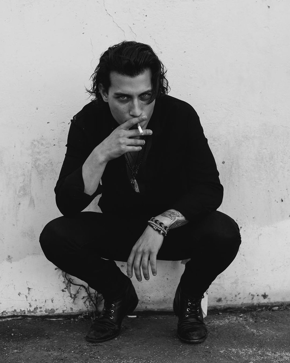 ʏᴏᴜʀ ғᴀᴠᴏʀɪᴛᴇ 
             “ ᴇ̶x̶ ”  sᴇʀᴘᴇɴᴛ ɪs ʜᴇʀᴇ—