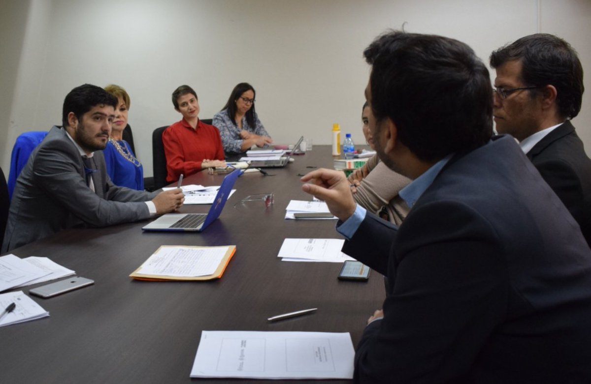 VEP_Paraguay's tweet photo. 🔎 Sigue en marcha la revisión de las propuestas que permitirán encaminar la reglamentación de la Ley 6️⃣0️⃣6️⃣0️⃣ que regula el #Voluntariado, el mismo es liderado por los integrantes del Consejo Nacional de Voluntariado #CONAVO https://t.co/A4rK3ybuRZ