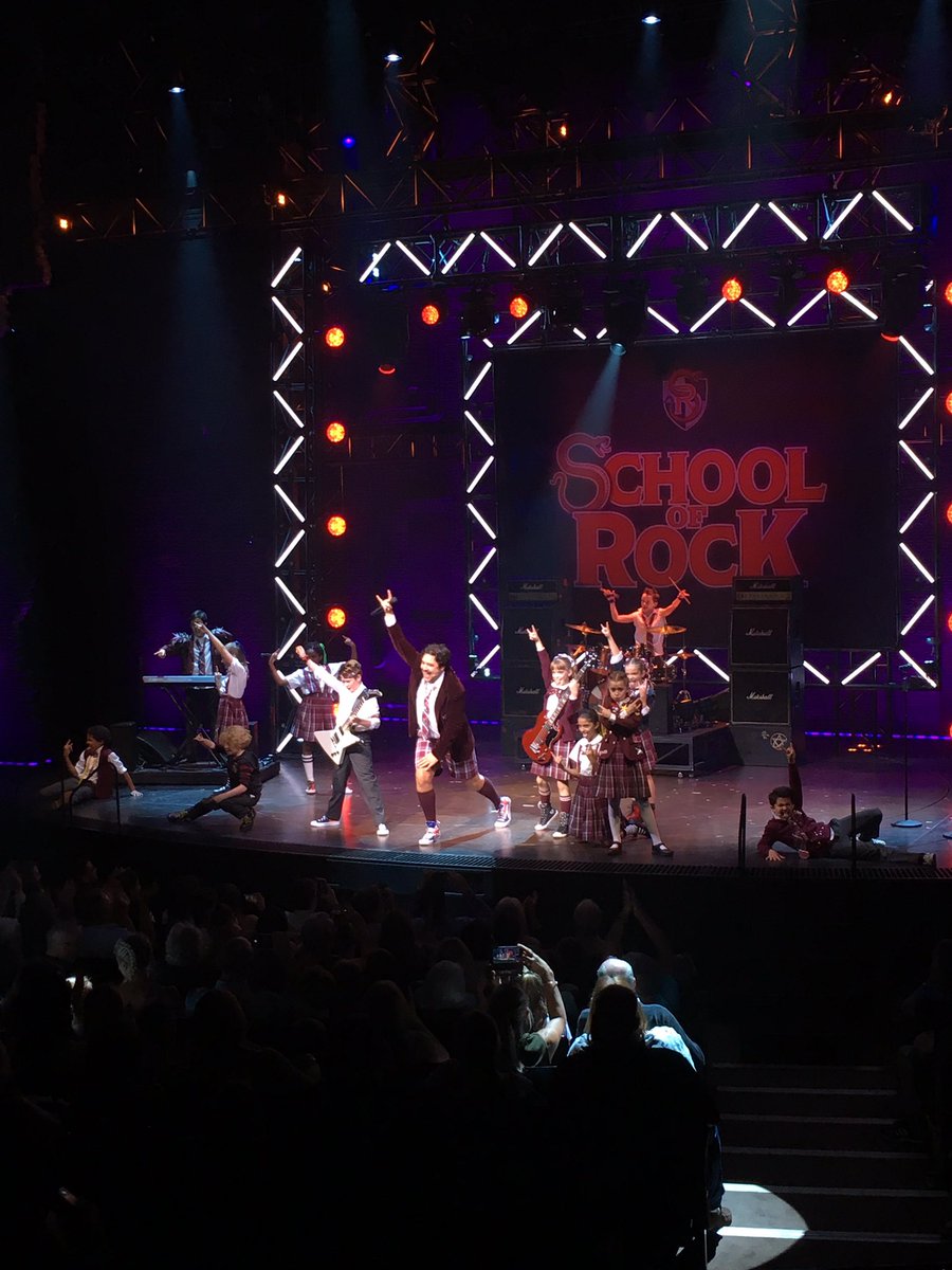 Felt like a proud parent watching our first team of young actors and @TheNoelSullivan opening @SchoolOfRockUK today and yes, I cried during You’re In The Band 🤘 🎸 #DanceCaptain