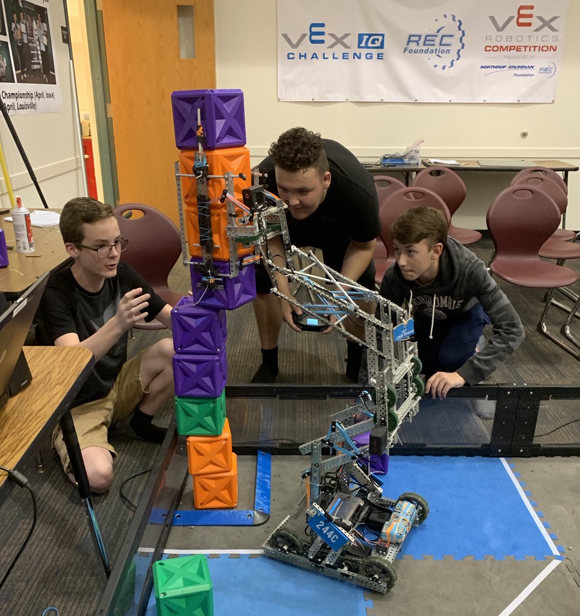 Come see the RoboDawgs try to extend their winning streak this Saturday at the Hudsonville Fair between 9am and 1:30pm.  With a win on Saturday, the RoboDawgs will complete a sweep - winning every County Fair event in Michigan in both 2018 and 2019!