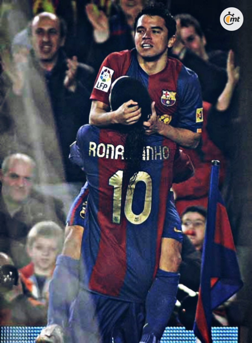 mediotiempo's tweet photo. "A Ronaldinho nunca lo vi con cara de preocupación, siempre decía que el futbol es para disfrutar y divertirse".

Javier Saviola recordando al mago del futbol 🔥 https://t.co/IMak94HRZi