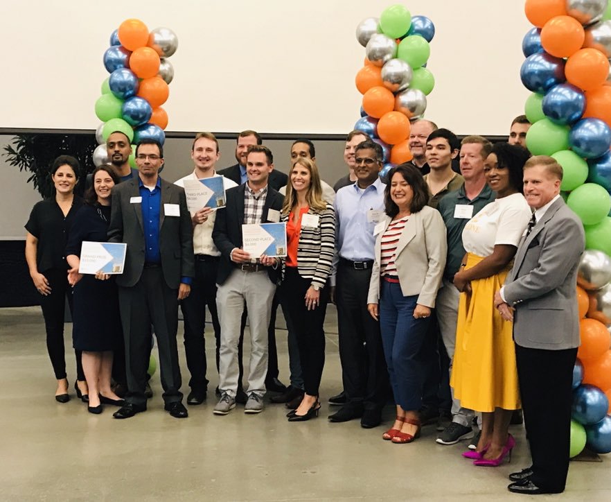 And the 11th annual #InnoShowcase19 comes to an end. Special congrats to 1st prize <a href="/PrintedMedicine/">Pinpoint Pharma</a>
2nd (tie) @SimbaChain &amp; <a href="/plan_forward/">Plan Forward</a>, &amp;
3rd <a href="/FrostControl/">Frost Control Systems</a>. #Indytech. Thanks <a href="/VenturesHG/">HG Ventures</a> <a href="/ElevateIN/">Elevate Ventures</a> @PurdueFoundry @BTLawNews and all of our sponsors for making today a success.