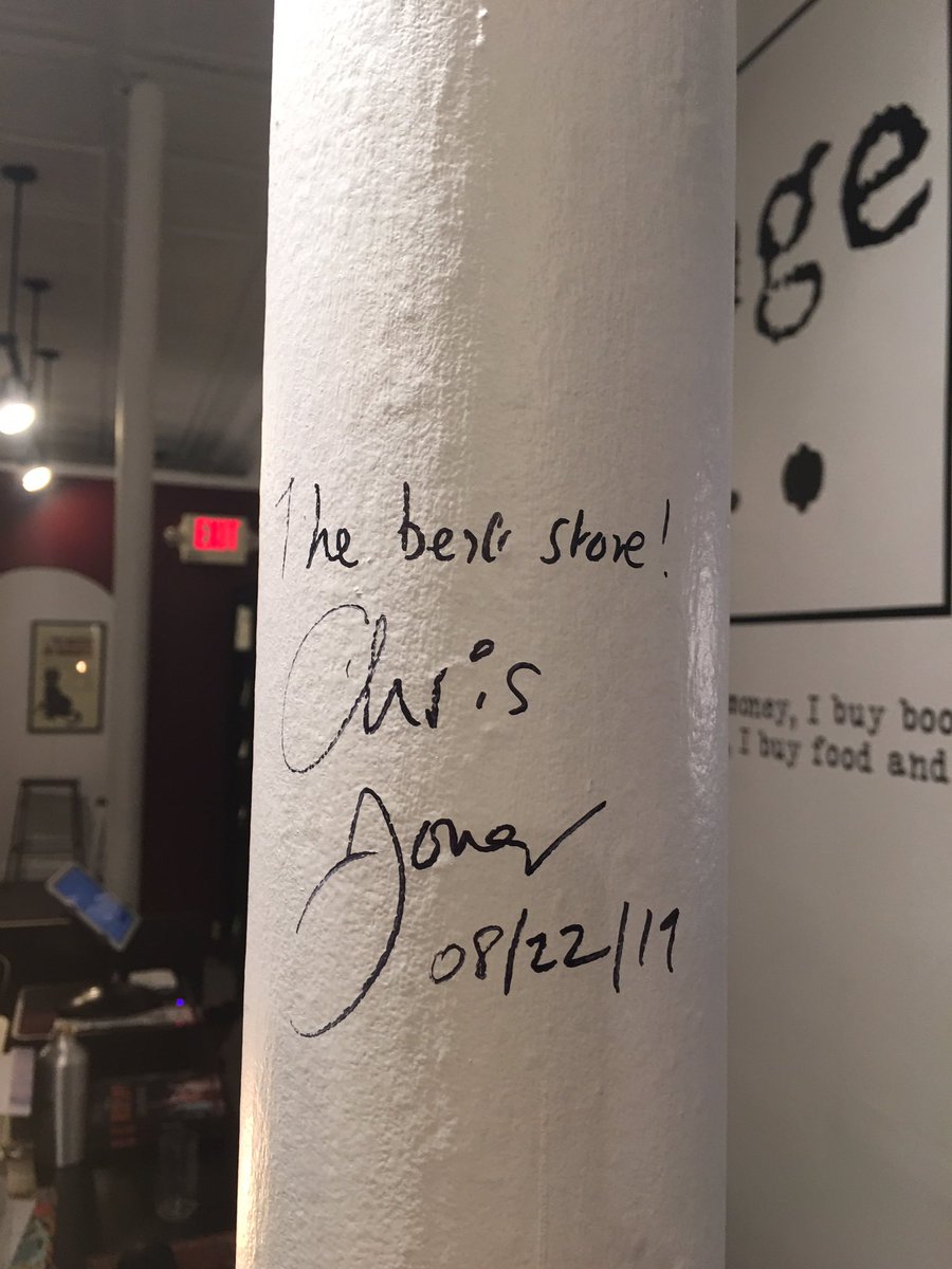 Page1Books1's tweet photo. Such a great evening with @ChrisJonesTrib talking about Rise Up!  This was our first author event and Chris was the first to sign our pole!  @bloomsburypublishing #centralstreetevanston #shopevanston #mypage1 #notanalgorithm  @ Page 1 Books https://t.co/sv9CgUMxO2