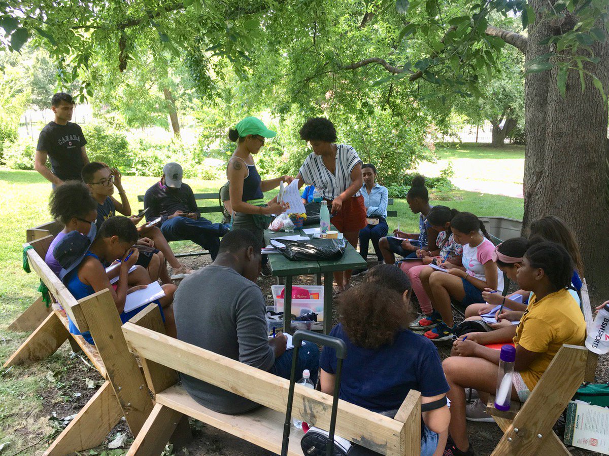 HistoricFH's tweet photo. Early Bird Gardening THIS SATURDAY!  7am to Noon - [Campaign URL] Pick your own veggies to take home and prep the gardens for the new school year/Fall!  Join us! https://t.co/76AwDvszPD