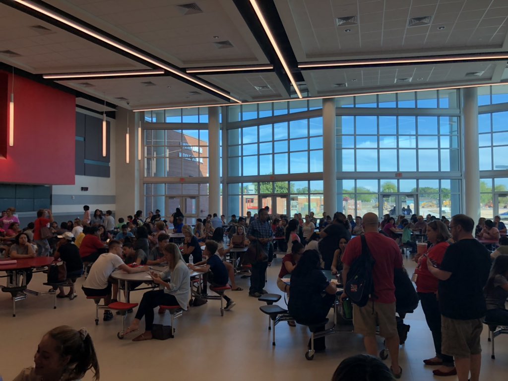 BroncAthletics's tweet photo. Parent informational meeting with our amazing #BakerBroncs #StudentAthletes and their wonderful parents. #BroncPride #FillTheBucket https://t.co/G7eUIoSIDN