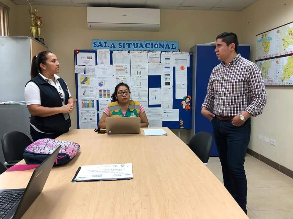 Gober_Cotopaxi's tweet photo. #SALUD | @JorEcuador, Gobernador de Cotopaxi, recorrió las instalaciones del centro de salud tipo C de #LaManá, verificó la infraestructura, conversó con el comité de salud del cantón y visitó las diferentes áreas de la casa de salud. 
#CotopaxiEnBuenasManos 
#BuenTratoEsSalud https://t.co/oqdmBsT74H