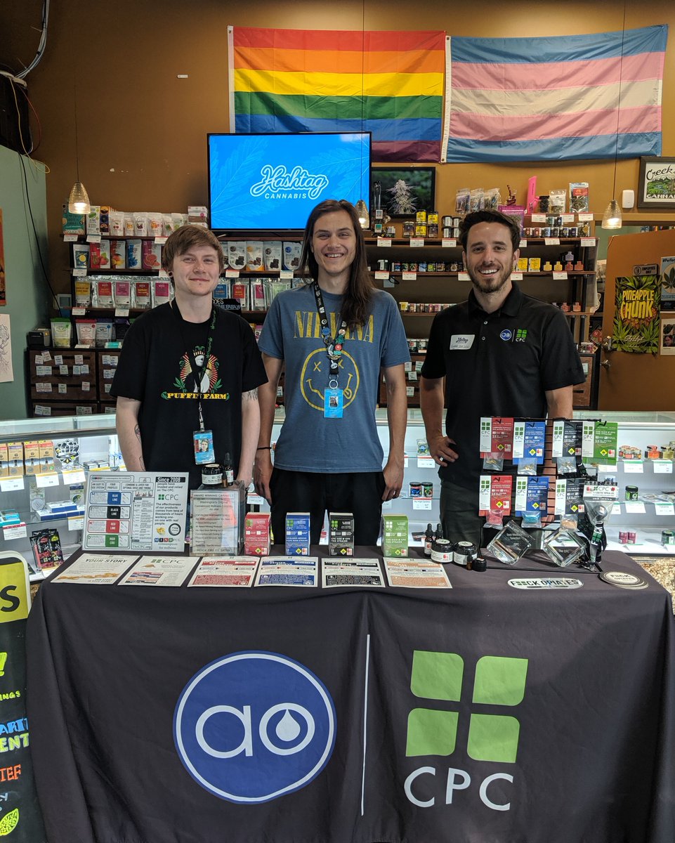 SeattleHashtag's tweet photo. Two hours left to meet @TheCPC206 at #HashtagRedmond! Get all your #wellness questions answered by their most excellent crew 💚 #seattlesmokers #cannabiscommunity #smokelocal #medicalmmj #fuckoptiates https://t.co/ZpcvmNDOcX