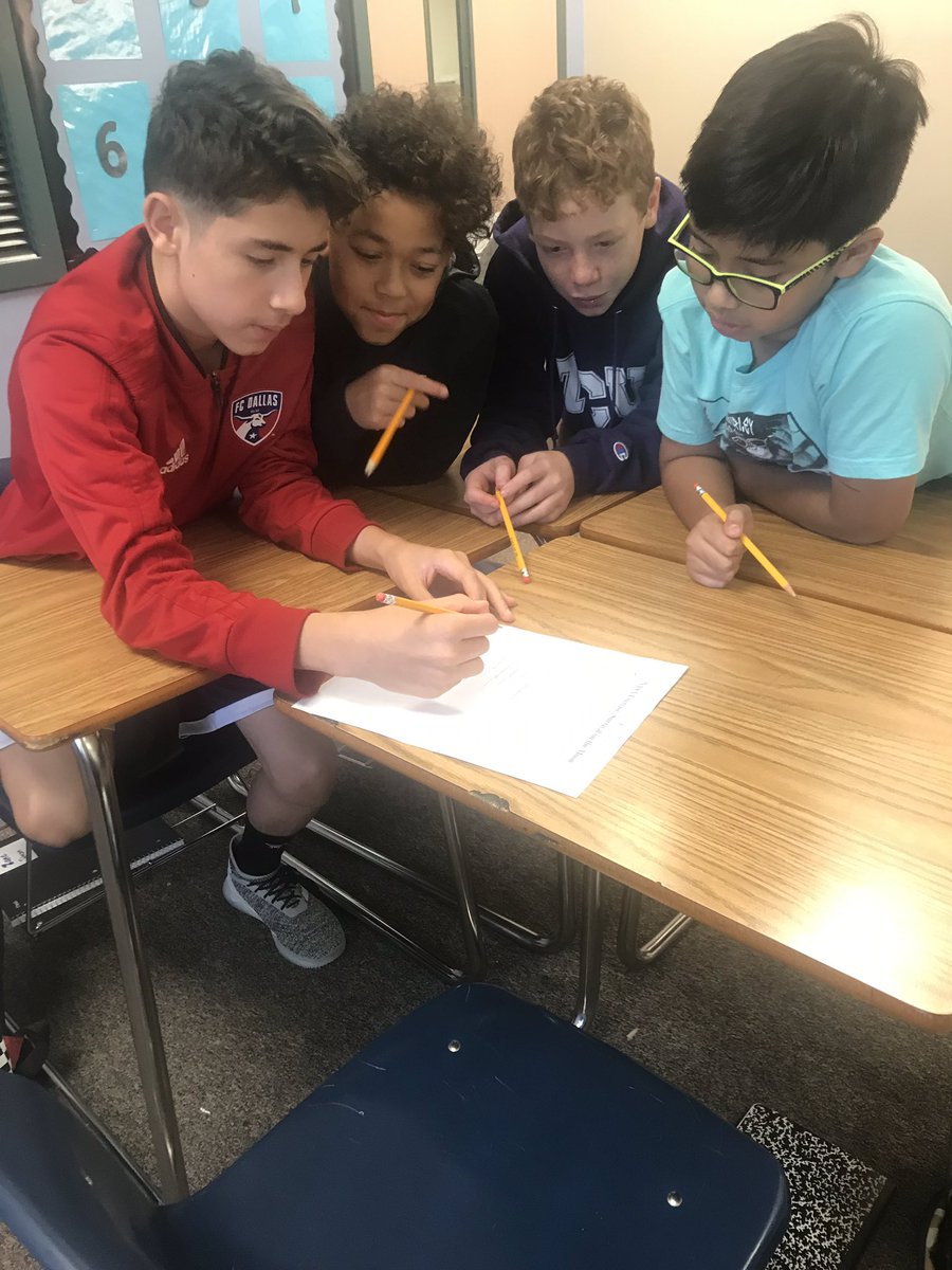 AGallantBBMS's tweet photo. Students working on their critical and creative thinking skills in a team challenge! #BBMSandBeyond #BestYearEver #BBMSMath https://t.co/EZKxBUwEZv