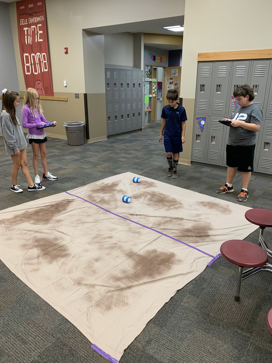 Earnse_Shop's tweet photo. Today, we tested out our Martian โroversโ (Ollies). Tomorrow we code them! #moontomars #NASA #jpl #STEM #TII2018 @Oakdale_School https://t.co/UXmrWO6FCJ
