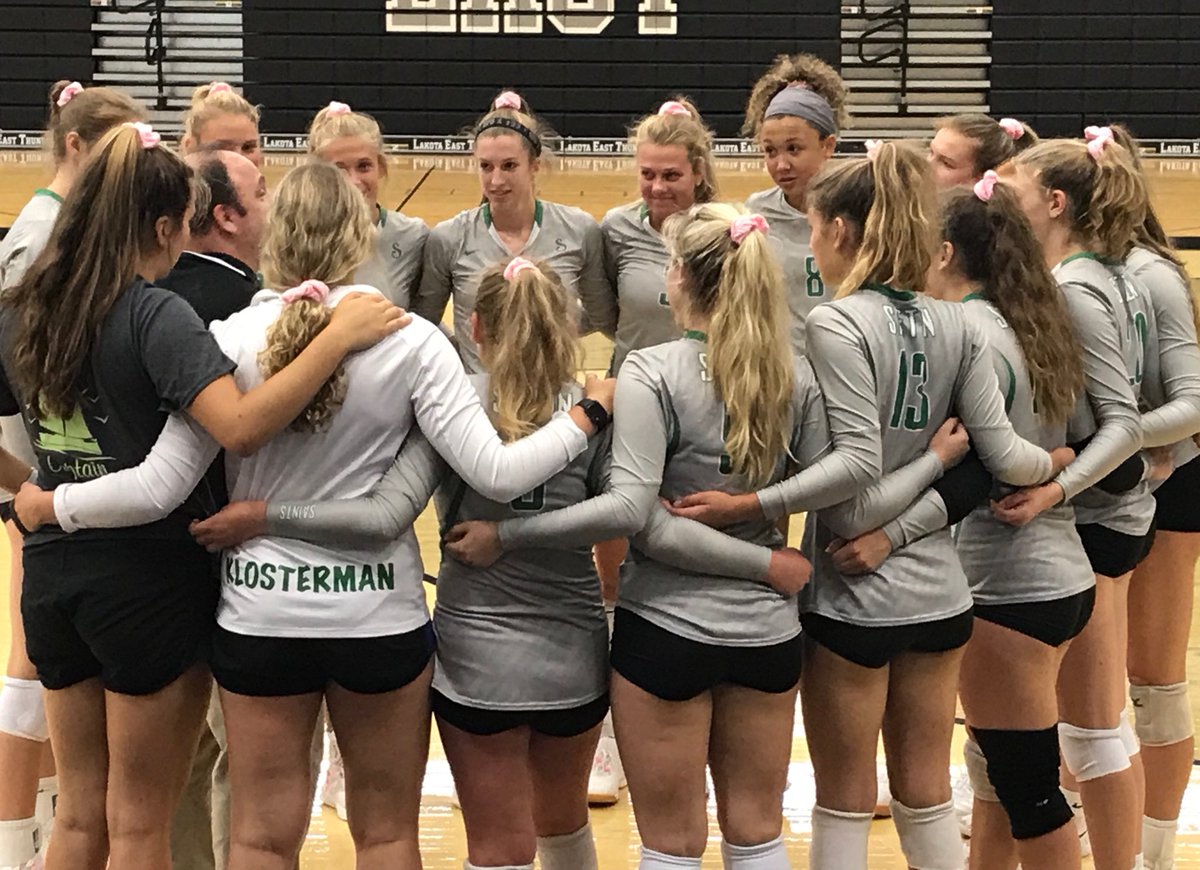 ScottRogers1972's tweet image. I can’t begin to describe my emotions after seeing the Seton Varsity Volleyball team wearing pink in support of our family tonight.  #Amy’sArmy