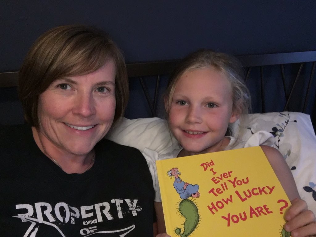 LisaUuldriks's tweet photo. Thanks for tonight’s bedtime story @tldsbdirector #drseuss #tldsblearns #solucky https://t.co/dbbrIyLR2e