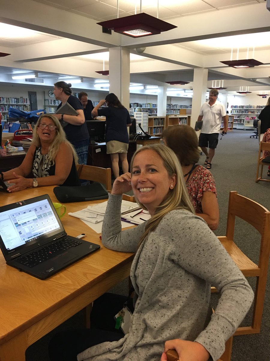 fkompar's tweet photo. Middlebrook teachers receive their new laptops while learning what’s new with tech. @SrBonito1 @mb_cloutier ⁦@MBEllisl⁩ ⁦@MissFeltz⁩ ⁦@DrKevinJSmith95⁩ #wiltonwayct https://t.co/0r2wRjMP34