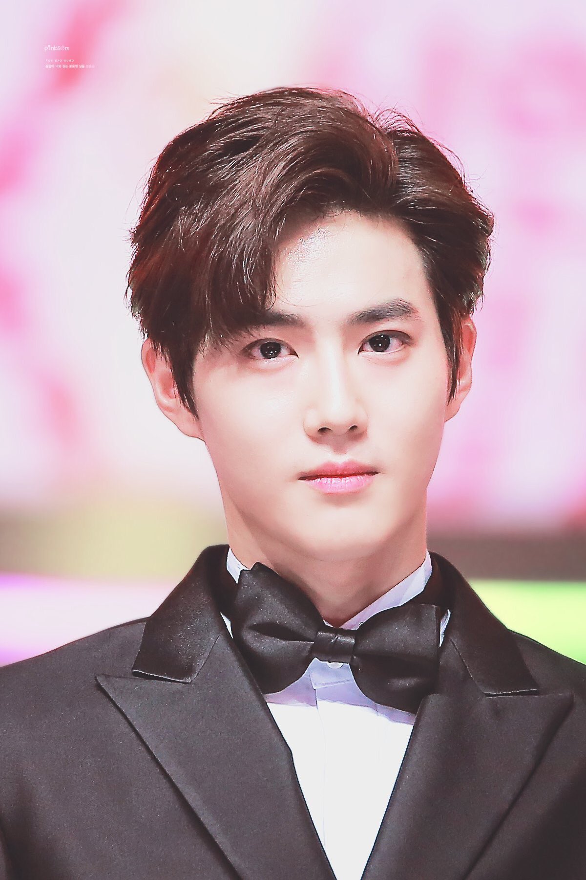 🐰🫅ᴛᴏʀɪ🐥💂‍♂️ on X: "#30일_수호_챌린지 #30days_SUHO_challenge Day 23: 덮준면 vs 깐준면  vs 반깐준면 Hair down vs hair up vs half up half down Junmyeon 1. 반깐준면 half up  half down Junmyeon!! #수호 #김준면 #