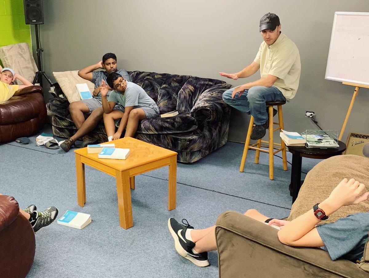 RedemptionBC's tweet photo. Every youth night should definitely include solid teaching about Jesus AND jello games. Clearly.
#redemptionyouth #gottaworkforthosebacktoschoolsupplies #buildingcharacter #learningaboutjesus #thisishowwedoit https://t.co/5kcqRlZXGs