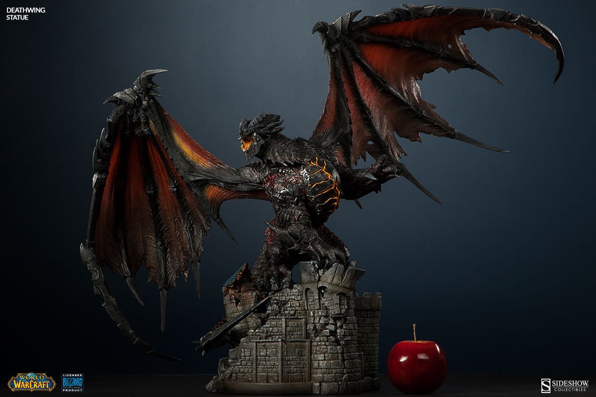 EpsilonCalvoVil's tweet photo. Busco comprar estas 3 estatuas originales de World of Warcraft de Arthas, Deathwing y/o Grommash. Ya no se venden nuevas, si alguien desea deshacerse de alguna de su colección que me mande un privado con fotos, estado y precio por favor.

Se agradece RT https://t.co/mWg1MPFZ18