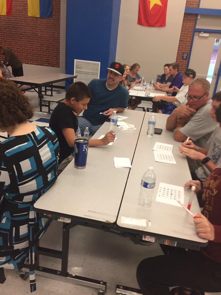 wrleever16's tweet photo. Popsicles &amp; Bingo w/ the Puma Team @WRidgeMS ! #lookwithin #teamwestridge https://t.co/pHp3TpIYhh