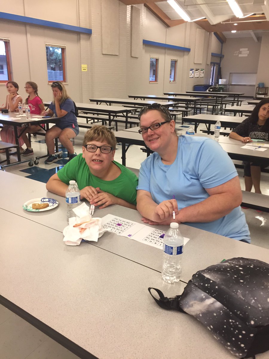 wrleever16's tweet photo. Popsicles &amp; Bingo w/ the Puma Team @WRidgeMS ! #lookwithin #teamwestridge https://t.co/pHp3TpIYhh