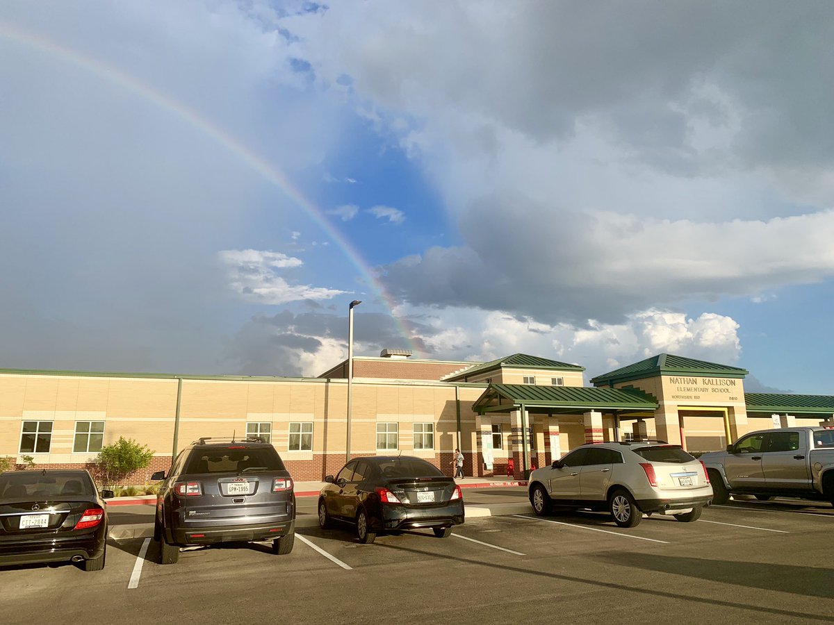 We’ll take this as a good sign of the year that’s about to begin! #LeadTheCharge <a href="/NISDKallison/">Kallison Elementary</a>