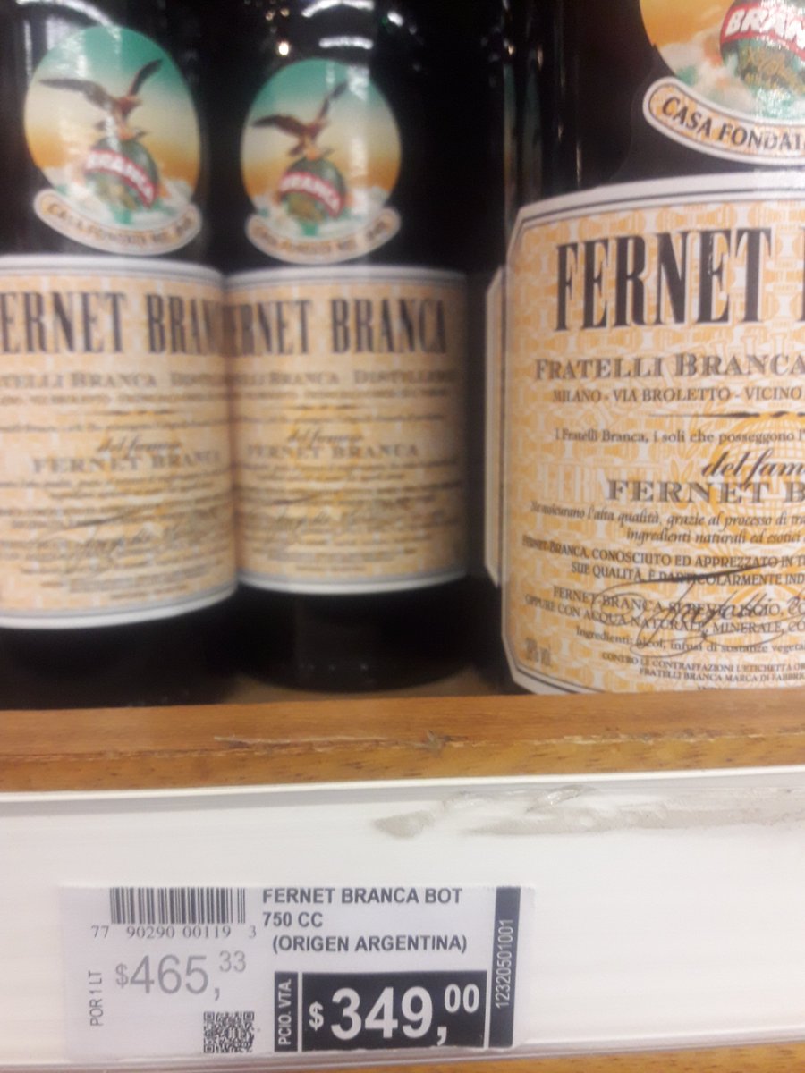 DanielTorrente5's tweet photo. Quisiera tener una fábrica de Fernet, el nuevo oro negro https://t.co/dEkpkzBfib