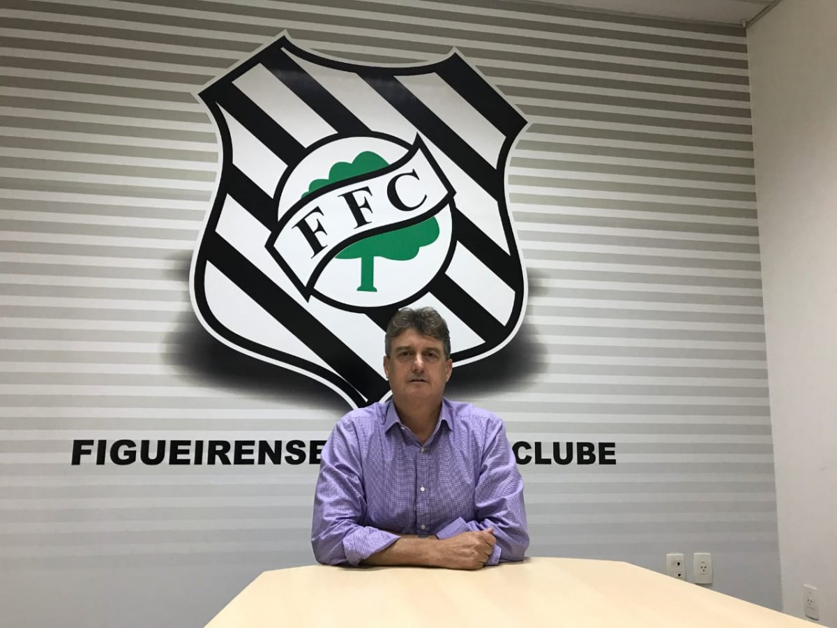 agsportlight's tweet photo. Novo! No ar!
É da essência do "Muito Mais Do Que Futebol" ir além das 4 linhas. No episódio 16, você vai entender quem é o homem por trás do Figueirense, o cartola que deixou jogadores e funcionários na mão. Tudo sobre histórias de greves de jogadores:
https://t.co/QGUUqGjg1h https://t.co/7vp0yJRZaA
